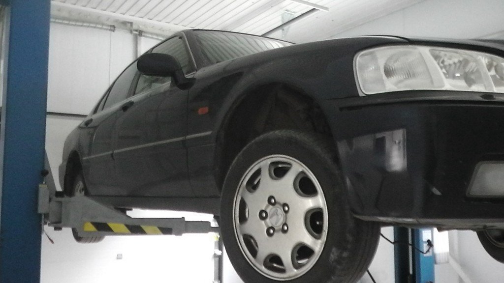 Оценка повреждений рулевой рейки Honda Legend
