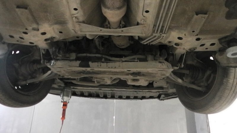Осмотр рулевой рейки Nissan Note