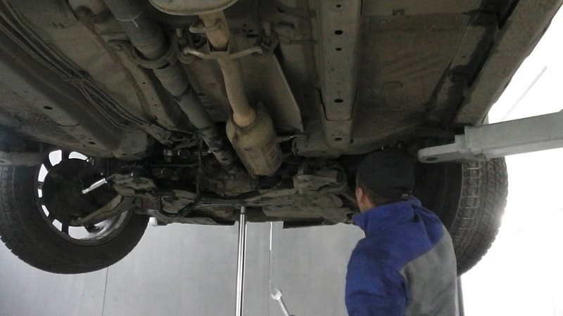 Снятие рулевой рейки Honda CR-V Снятие рулевой рейки Honda CR-V