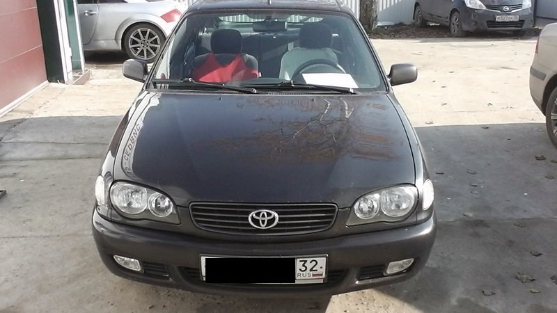 Машина Toyota Corolla