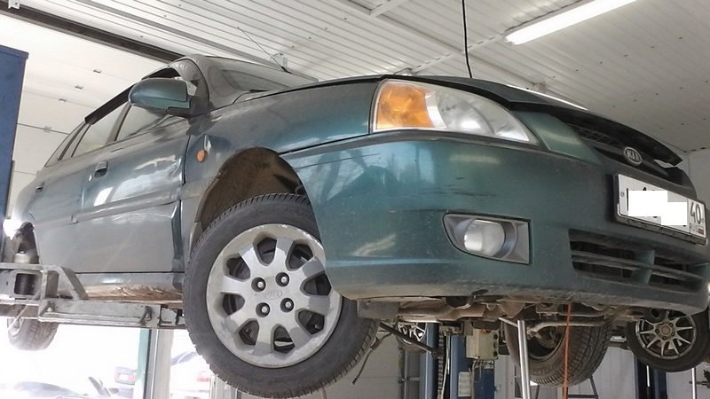 Осмотр рулевой рейки Kia Rio